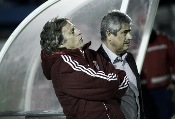 Planear épocas não é o forte do Benfica de Jesus e Vieira