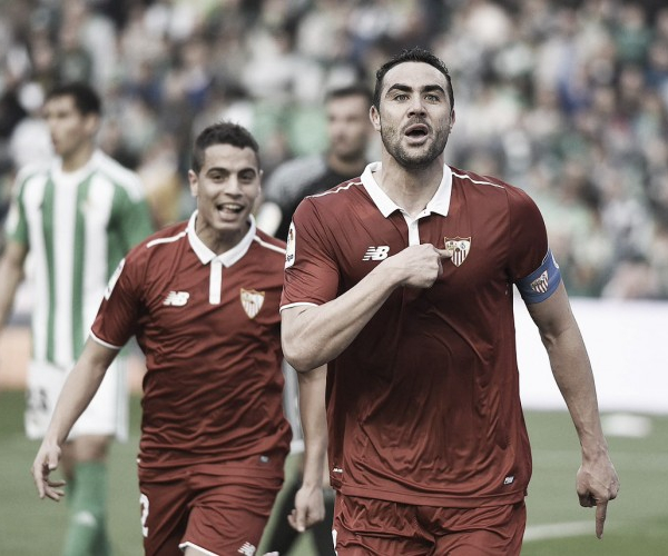 Il Siviglia raggiunge il Real Madrid in vetta alla classifica: battuto 2-1 il Betis nella stracittadina