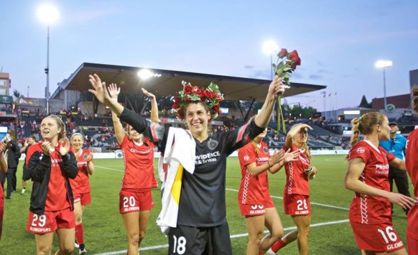Michelle Betos Named NWSL Goalkeeper Of The Year
