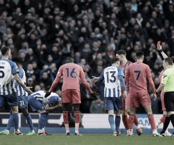 Brighton fica no empate com Everton em jogo dramático