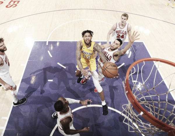 NBA, i Lakers rimontano i Bulls allo Staples (103-94)