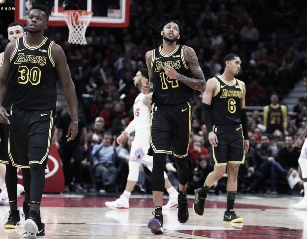 NBA, Lakers e Blazers vincenti a Chicago e Dallas