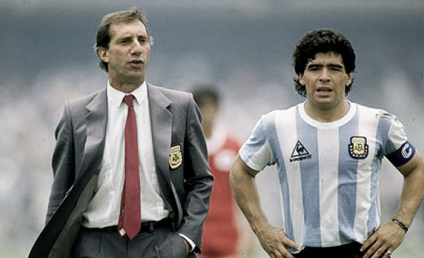 Campeão com a Argentina em 1986, Carlos Bilardo pede para Messi não ser pressionado