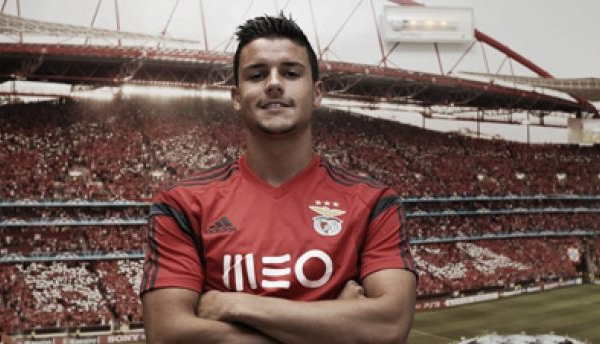 Benfica vende Loris Benito e adensa lista de defesas esquerdos falhados