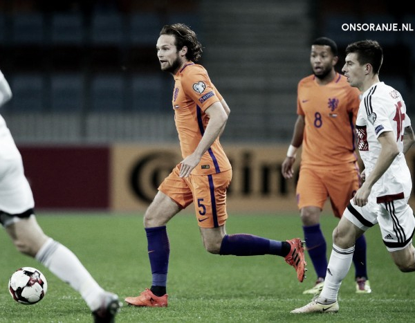 Holanda bate Belarus fora de casa, mas fica longe de vaga na Copa do Mundo