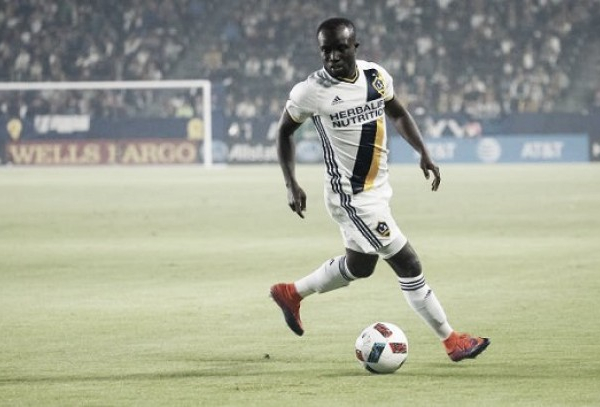 Red card propels Los Angeles Galaxy to road win over Real Salt Lake