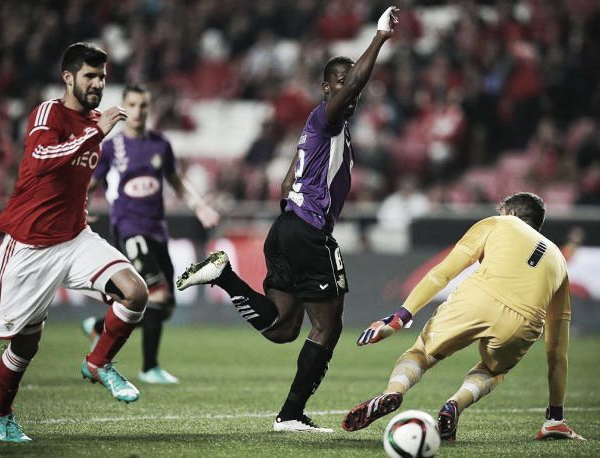 Benfica x Vitória FC: o duelo repete-se mas agora com pressão portista