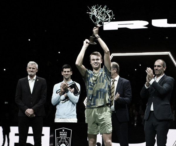 Rune bajó a Djokovic y se llevó el título Masters 1000 de París