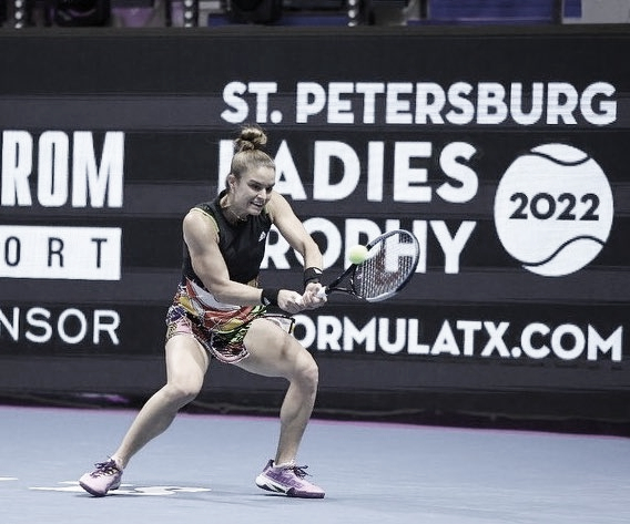 Maria Sakkari reta a Irina Begu en semifinales