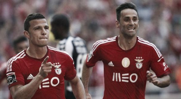 Bis de Jonas com toque de Lima: Benfica bate Nacional por 3-1