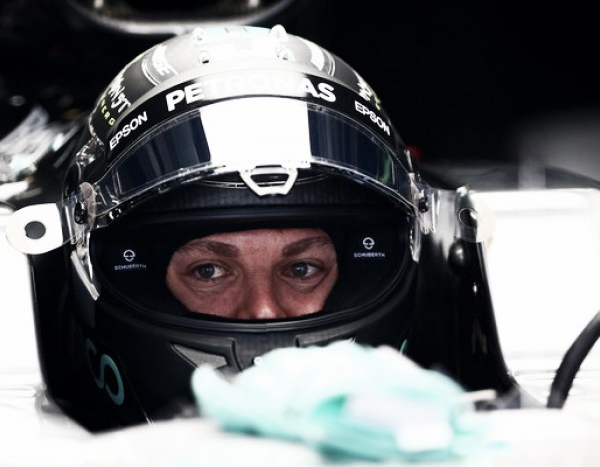 Shanghai, Rosberg comanda le prime libere