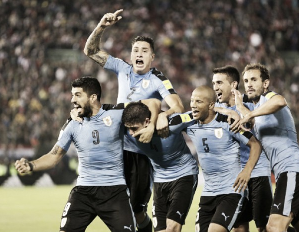 Uruguai quebra tabu e supera Paraguai em jogo chave das Eliminatórias