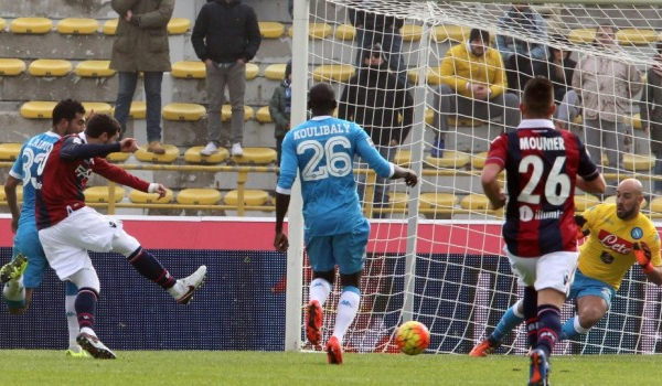 Napoli, che rimpianti! Sconfitta a Bologna per 3-2 con un Higuain epico nel finale