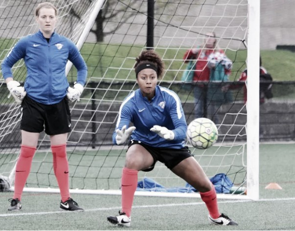 Boston Breakers goalkeeper Libby Stout out with sprained ankle