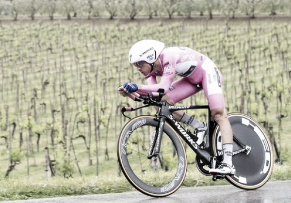 Il Giro d'Italia si ferma e attende un padrone
