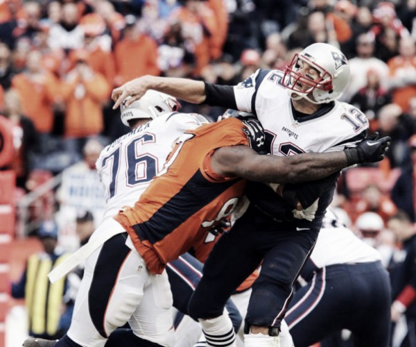Broncos batem Patriots com final eletrizante e Peyton Manning está no Super Bowl 50