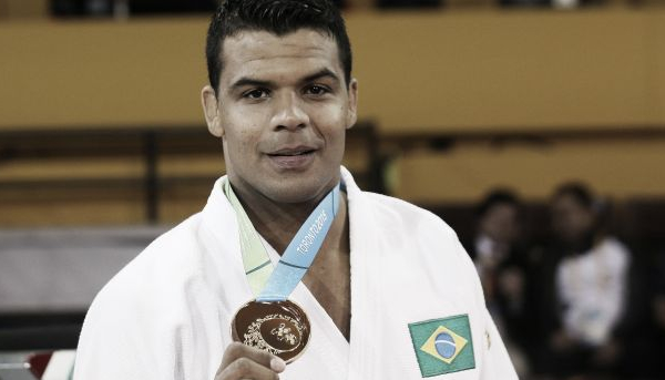 Brasil conquista mais dois ouros e judô encerra com 13 medalhas