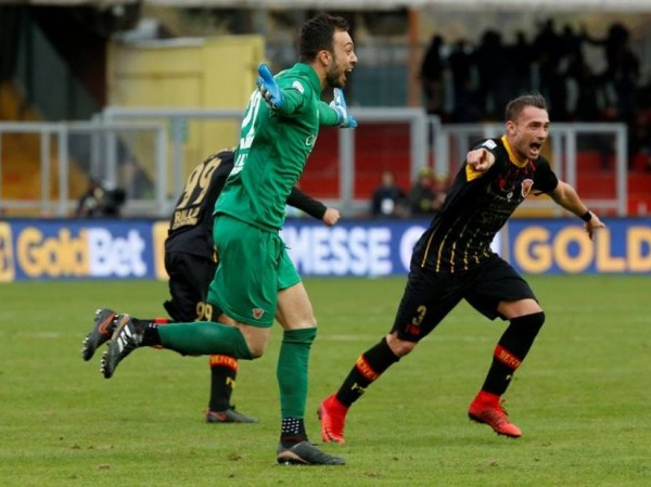 Serie A - Clamoroso a Benevento, Brignoli riacciuffa il Milan all'ultimo secondo, gelato Gattuso (2-2)