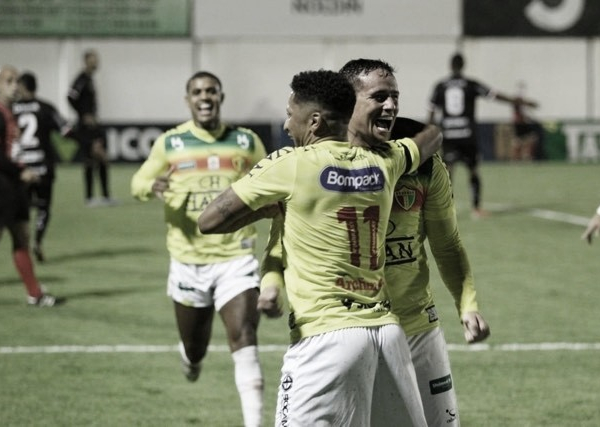 Brusque confirma favoritismo contra Joinville e avança na briga pelo título catarinense