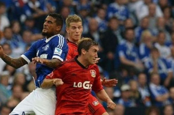 Lo Schalke vince contro il Leverkusen, crolla il Mainz a Hannover