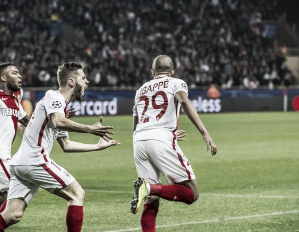 Champions League - Mbappé trascina il Monaco nello spettacolo di Dortmund (2-3)