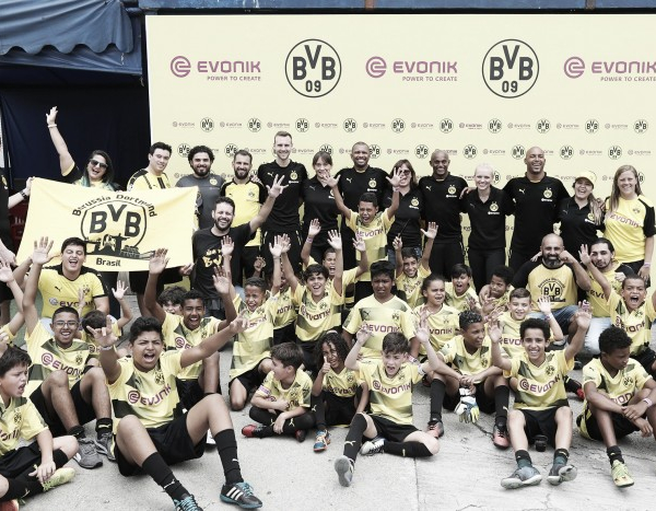 Evonik e Borussia Dortmund celebram 10 anos de parceria com evento em São Paulo