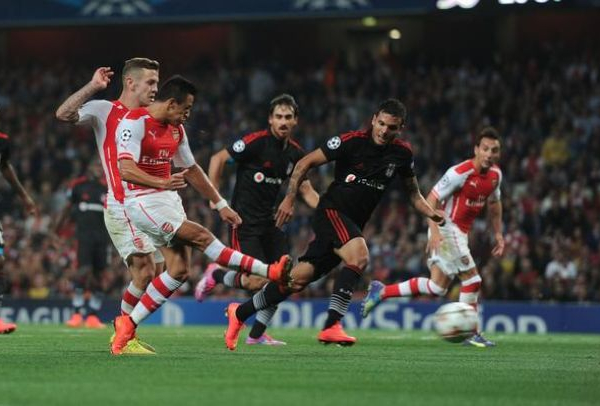 Il primo di Sanchez manda l'Arsenal in Champions: 1-0 al Besiktas