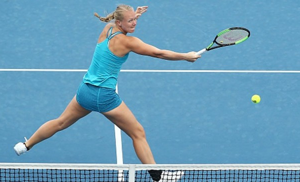 WTA Hobart - Ozaki ferma Safarova, avanza la Bertens