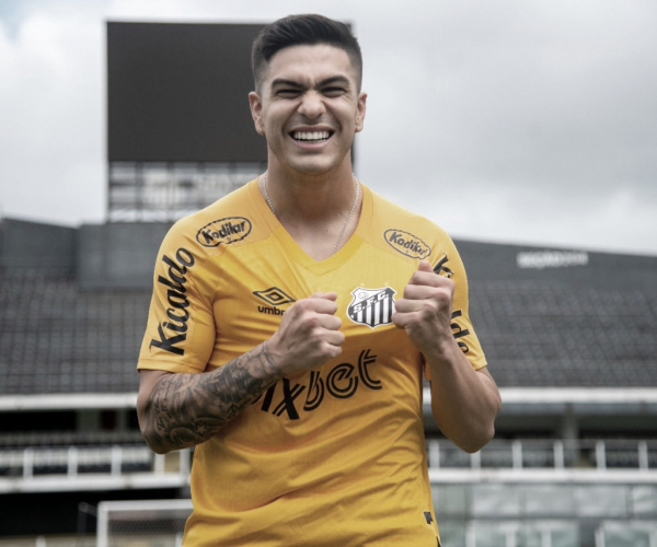 Santos confirma contratação do volante Rodrigo Fernández