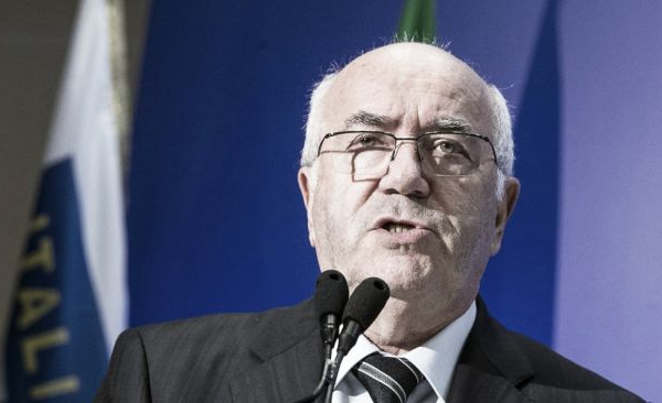 Tavecchio si schiera: "Condivido la scelta del presidente Pallotta"