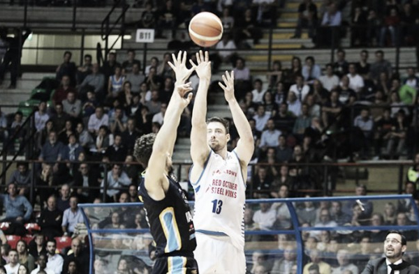 Legabasket - Cantù all'ultimo secondo la spunta su Cremona (72-71)