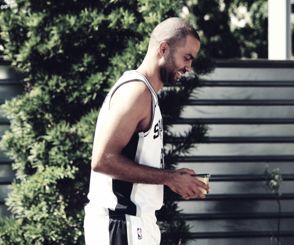 NBA - Anche Parker dà l'addio agli Spurs: firmato un biennale con Charlotte