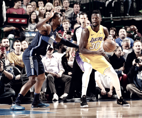NBA - I Lakers espgunano Dallas all'overtime, Clippers in scioltezza sui Kings