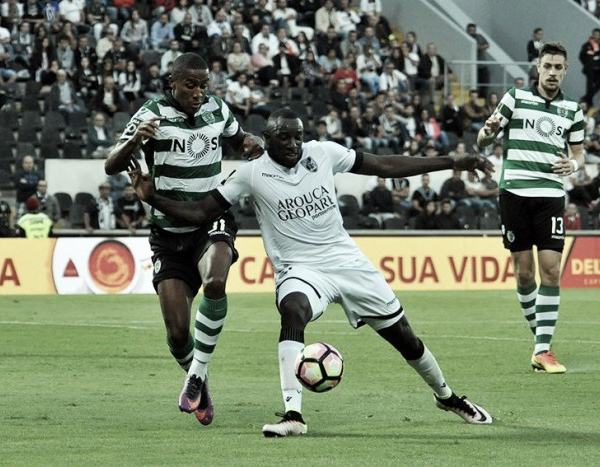 Vitória é o dono do Castelo: Sporting empata a 3 em Guimarães em jogo louco