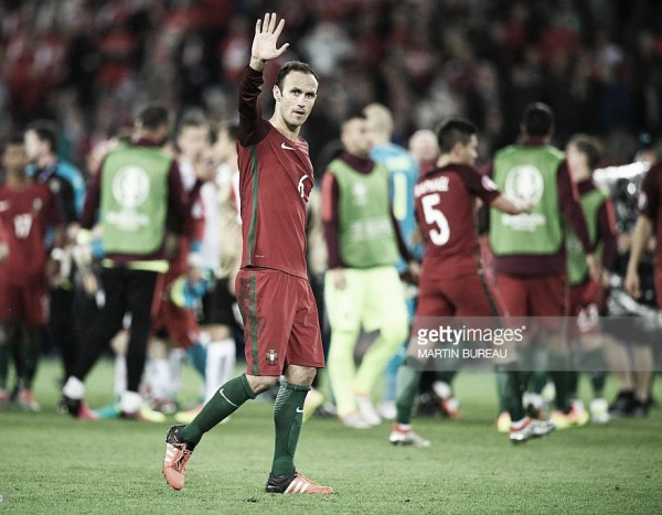 Ricardo Carvalho ao ritmo da juventude: patrão central em alta no Euro