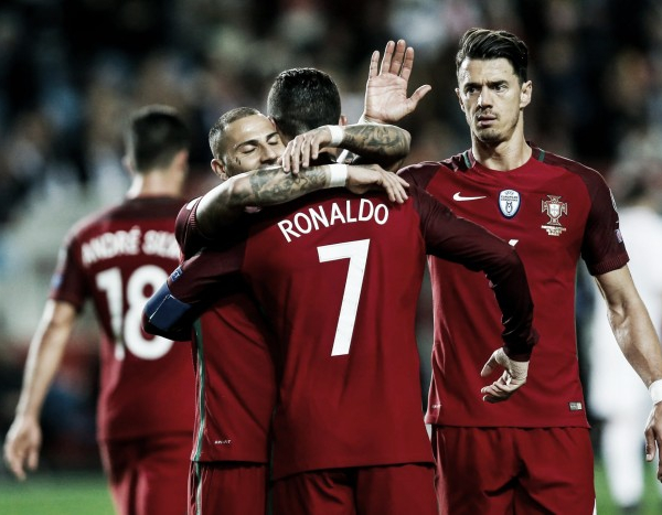 Portugal soma e segue na qualificação: Cristiano e Quaresma, a dupla imbatível