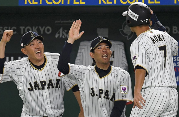 Japón inicia con el pie derecho el Clásico Mundial de Beisbol