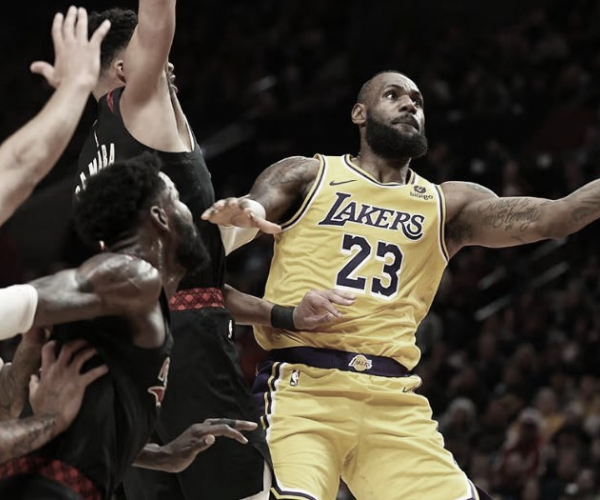 Highlights: Los Angeles Lakers 105-104 Houston Rockets in NBA