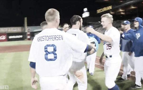 St. Paul Saints walk-off on Sioux City Explorers in 14 innings