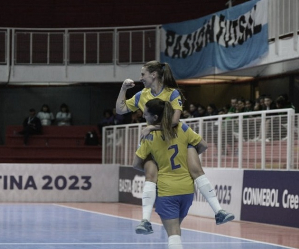 Destaques, Débora Vanin e Tampa vibram com título da Copa América de Futsal Feminino pelo Brasil