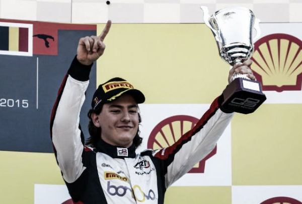 Alfonso Celis Jr. logra su primer podio en la GP3
