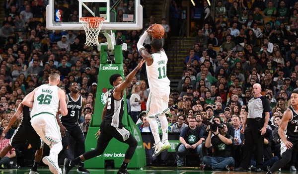 NBA - Irving ed i Celtics travolgono gli Spurs, Minnesota espugna Miami