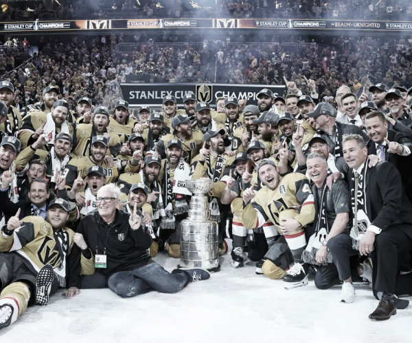 Vegas Golden Knights ganaron su primera Stanley Cup arrollando a Florida