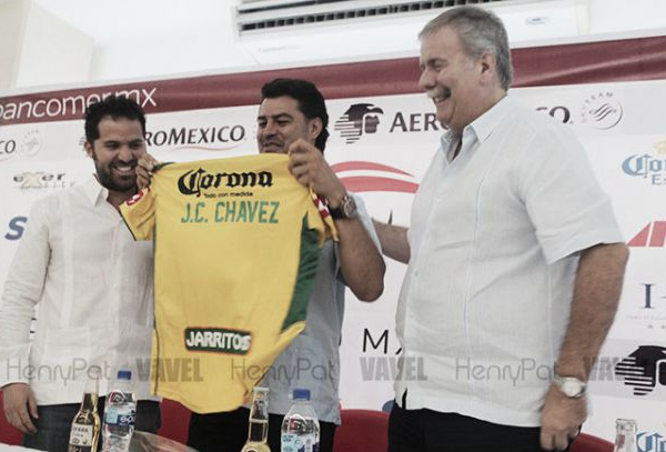 Juan Carlos Chávez es presentado como nuevo DT del CF Mérida