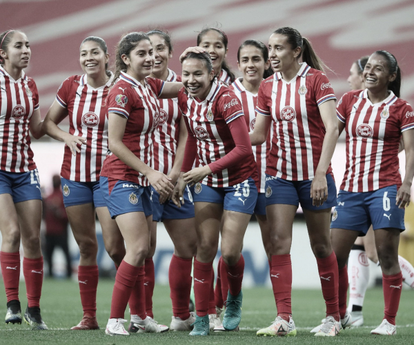 Chivas
Femenil golea a Toluca y asegura semifinales