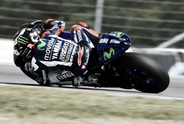 MotoGP, Lorenzo ancora davanti nel terzo turno di libere a Brno