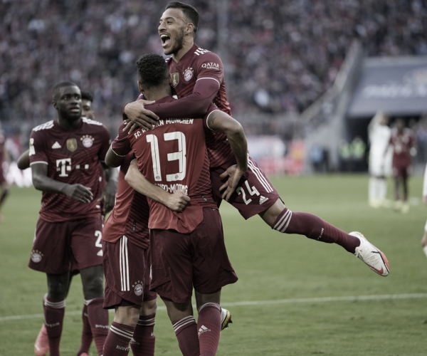 Com casa cheia, Bayern de Munique vence Hoffenheim e segue na ponta