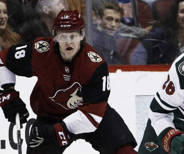 Arizona Coyotes: Will they acquire a center to replace injured Christian Dvorak?