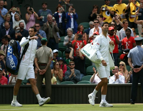 Wimbledon, buon esordio per Djokovic