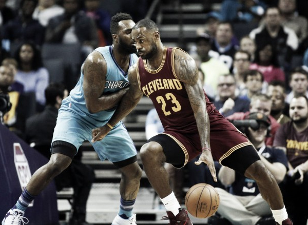 NBA: Cleveland passa a fatica a Charlotte, Boston ed Orlando passeggiano su Wizards e Bucks